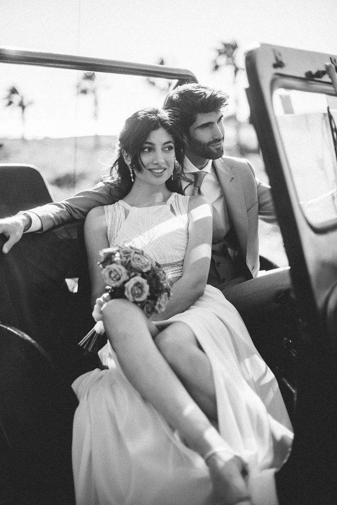 Transporte de novios e invitados de una boda